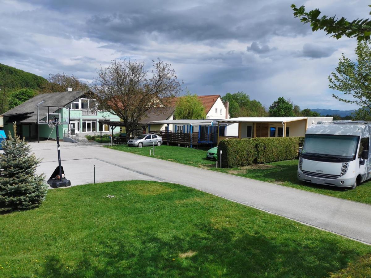 Guesthouse Braslovce - Celje المظهر الخارجي الصورة